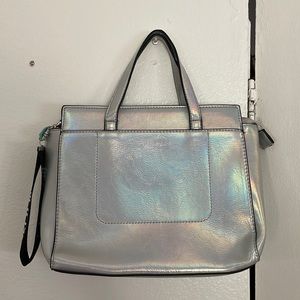 Holographic Purse